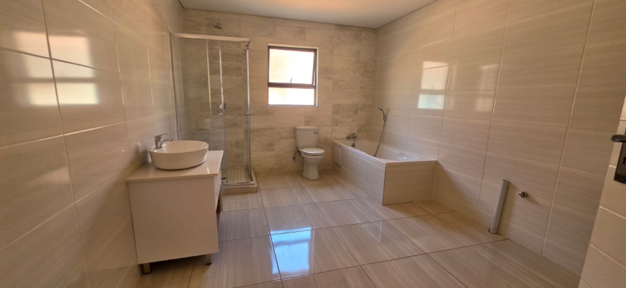4 Bedroom Property for Sale in Buffelsfontein A H North West